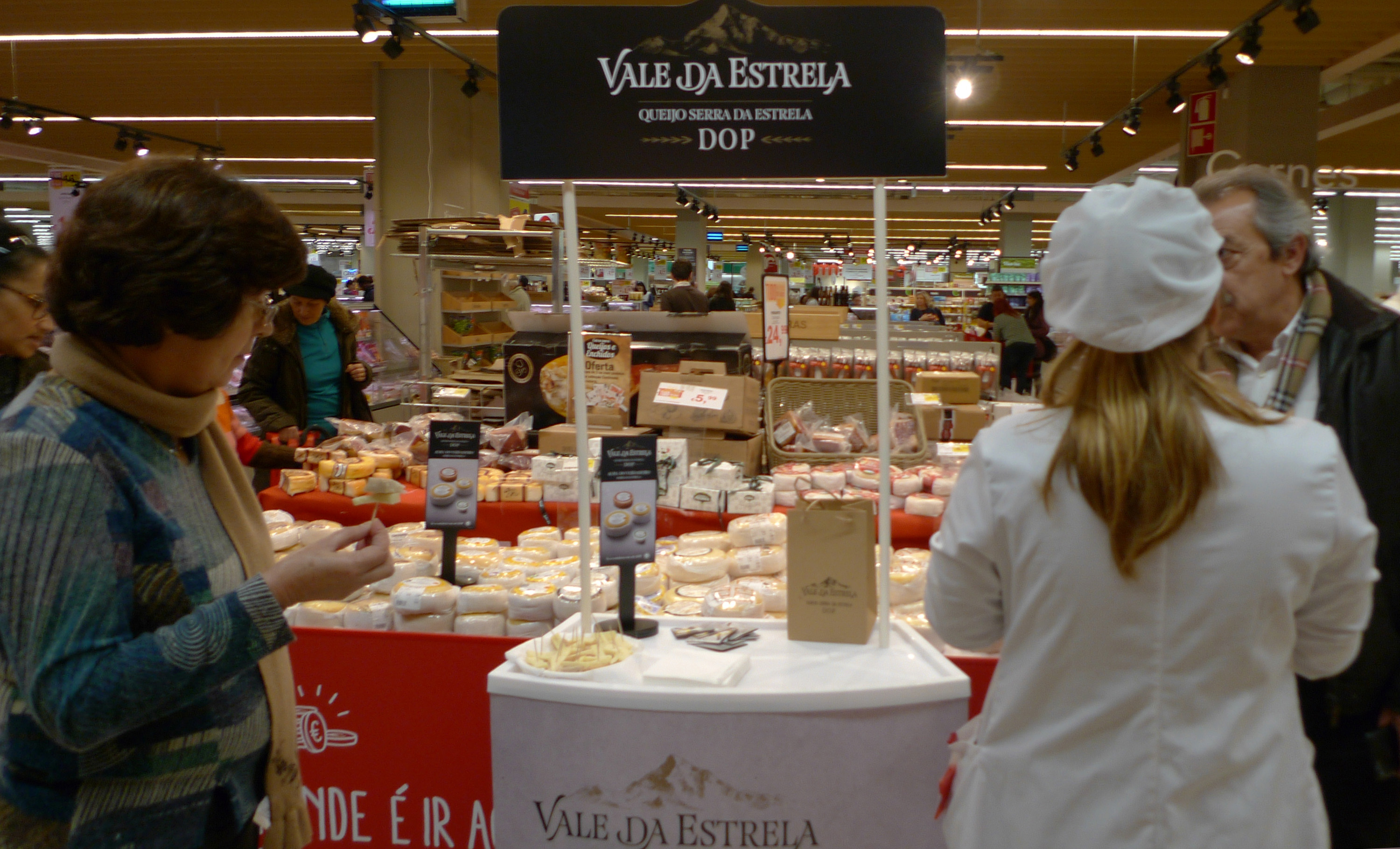 degustação queijos Vale da Estrela da Serra da Estrela m lojas Continente