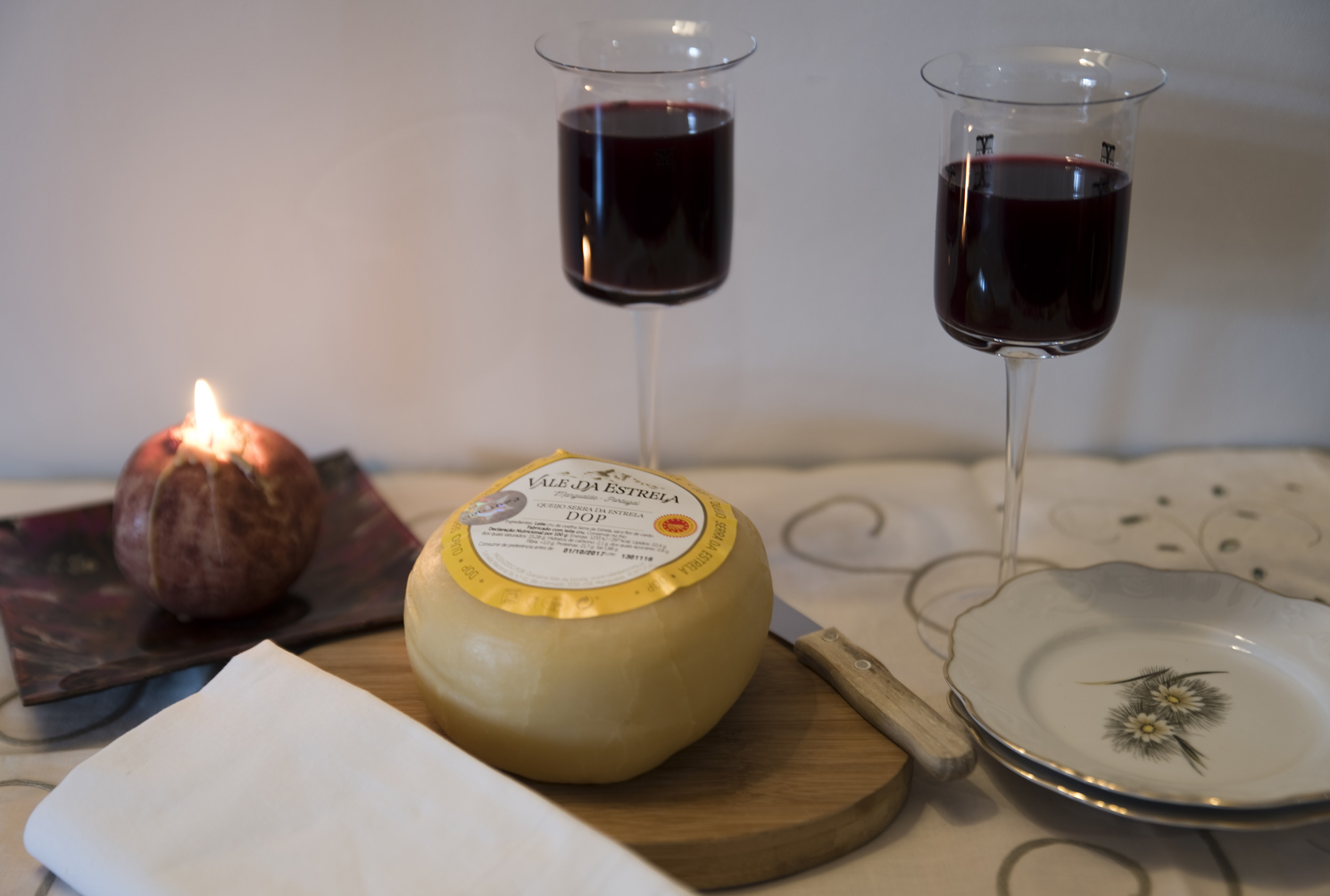 Queijo Vale da Estrela e vinho